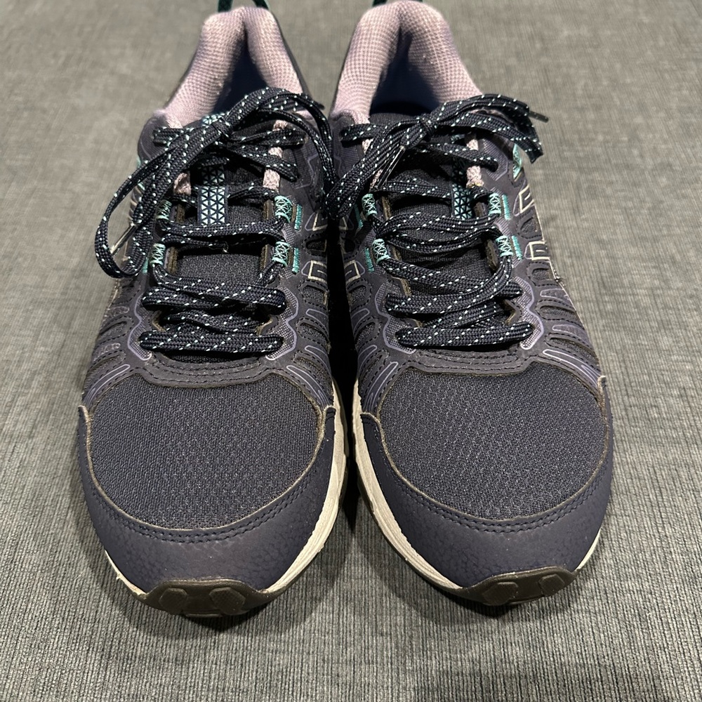 Women's sneakers